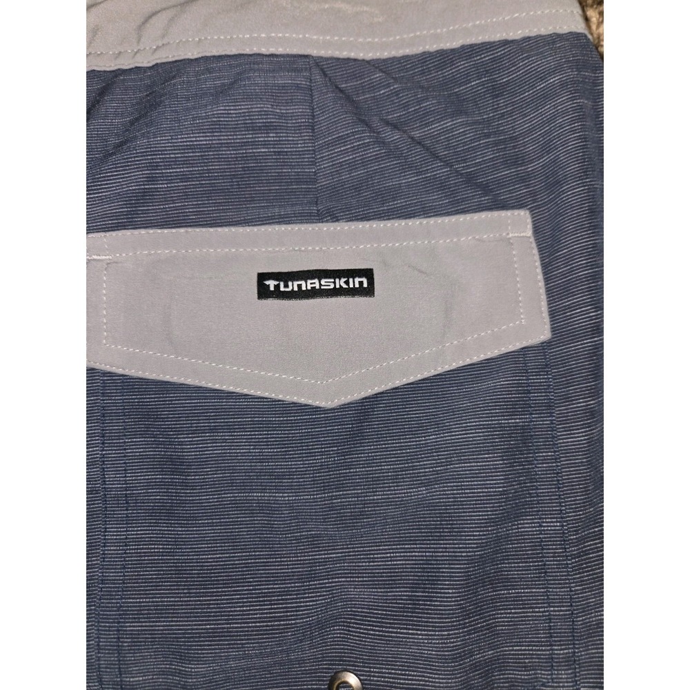Tunaskin Mens Board Shorts Size 34 Blue Stripes Fishing Performance Swim Trunks - Picture 8 of 9